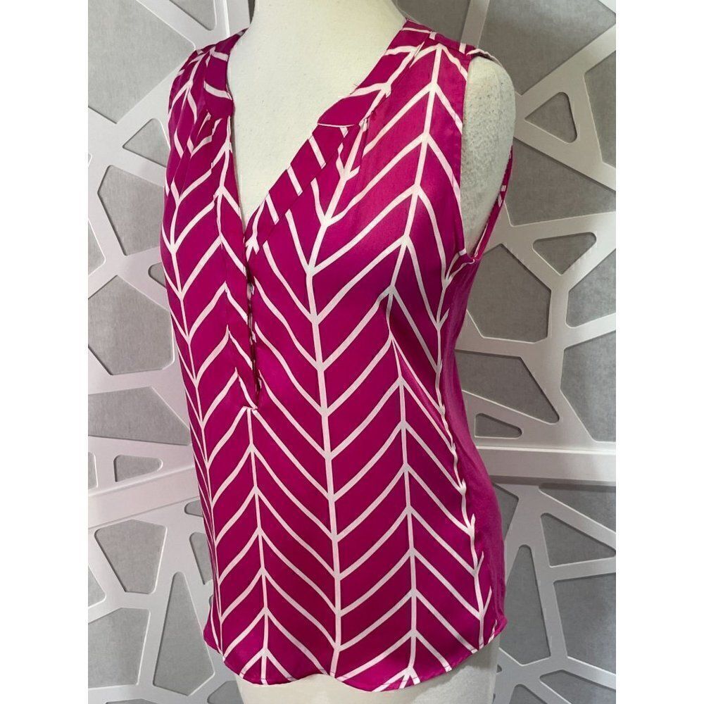 Hanna & Gracie Sm Geometric Sleeveless Blouse
